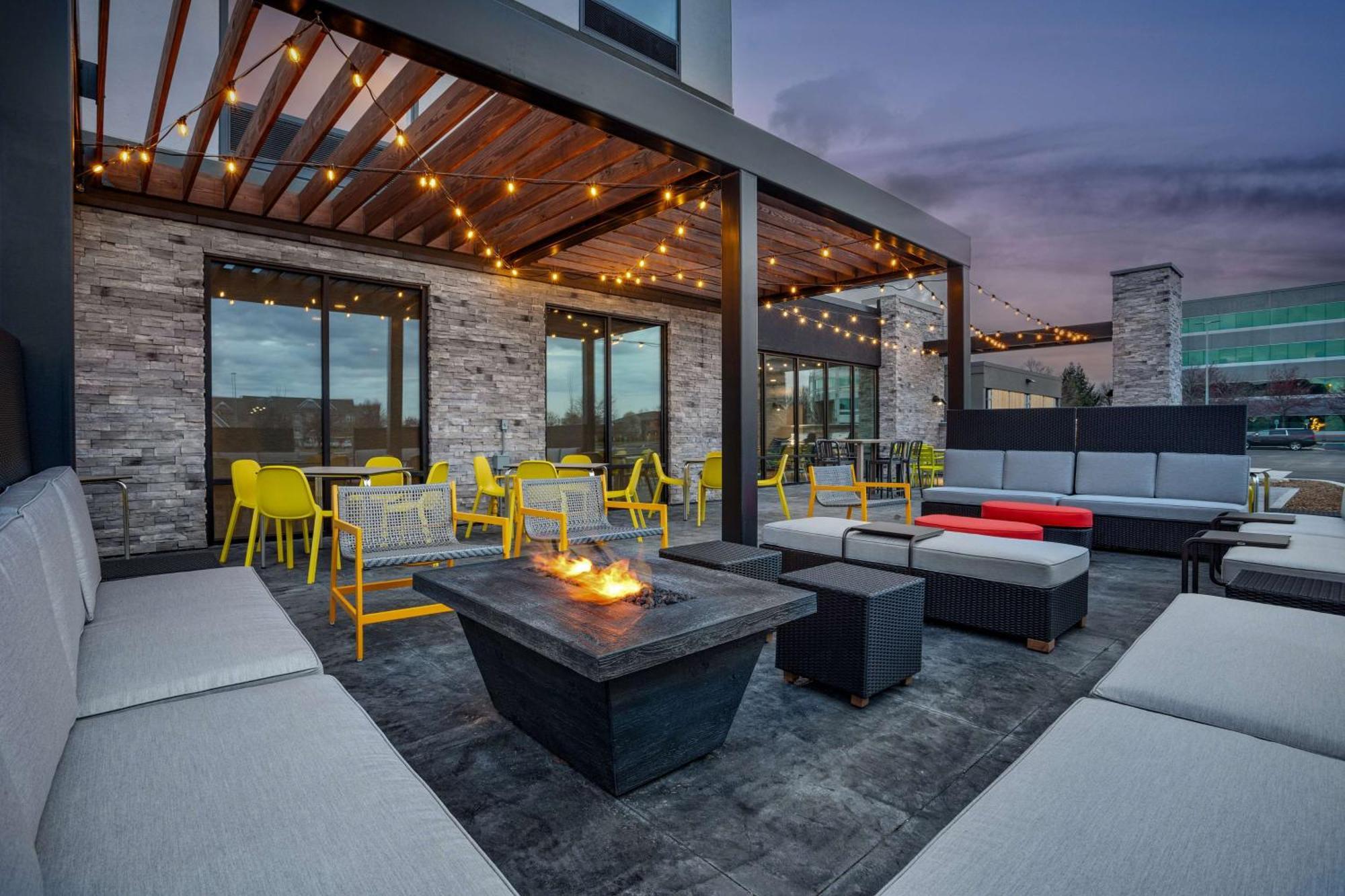 Home2 Suites By Hilton Indianapolis North At Intech Park Kültér fotó