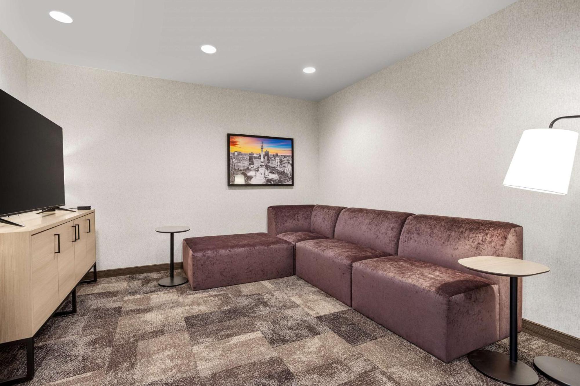 Home2 Suites By Hilton Indianapolis North At Intech Park Kültér fotó